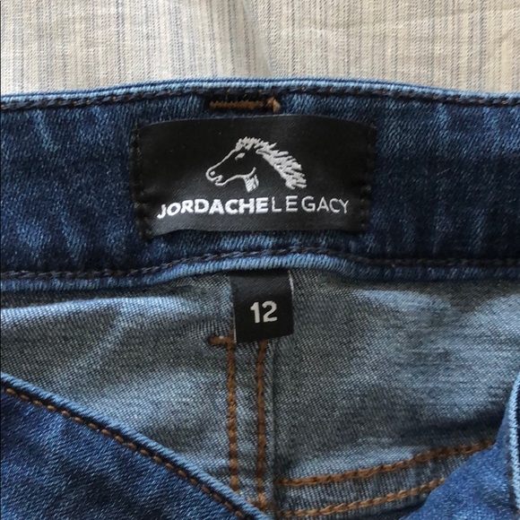 Jeans - new and never worn - Picture 3 of 6